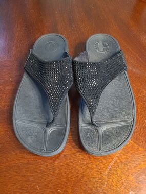 FitFlop Lulu Crystal Toe-post Black Rhinestone Slip-On Flip Flops Sandals, 10